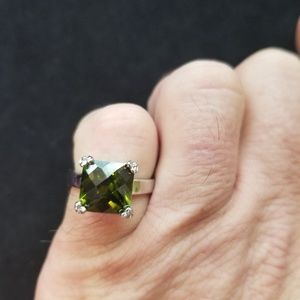 Cubic Zirconiz Green Stone - Size 7